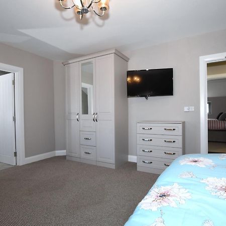 Homestead Hillsborough Guest Rooms Номер фото