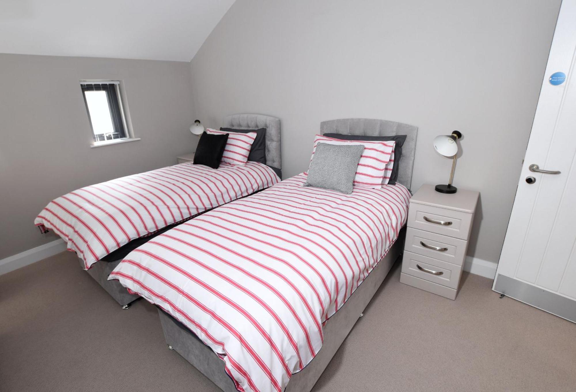 Homestead Hillsborough Guest Rooms Номер фото