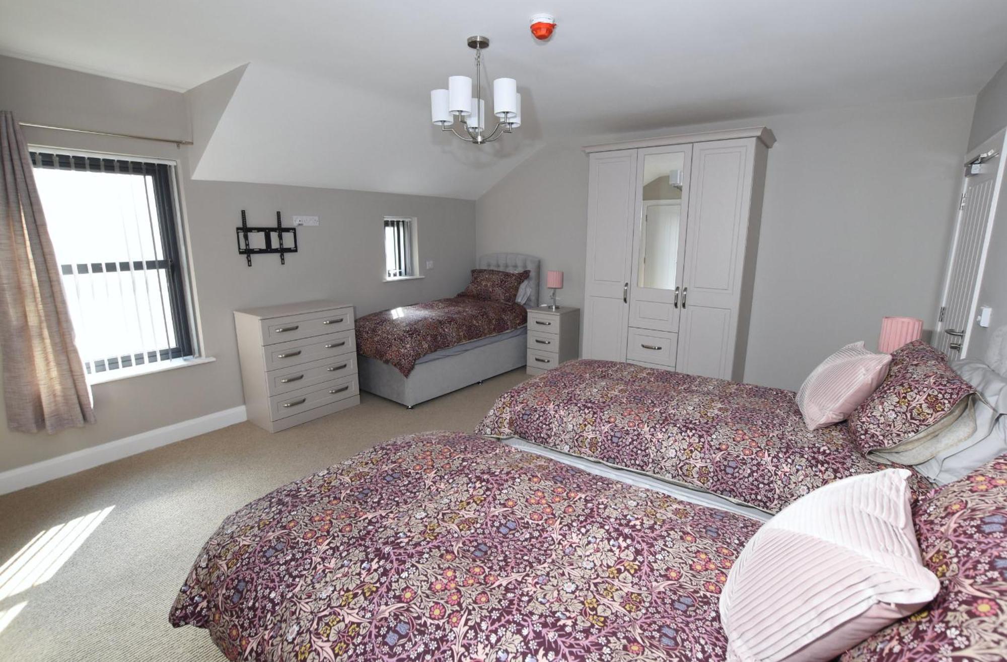 Homestead Hillsborough Guest Rooms Номер фото